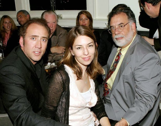 Nicolas Cage e os Coppola - O ator americano é sobrinho do cineasta Francis Ford Coppola, um dos maiores diretores da história, que assinou O poderoso Chefão, entre outros. E é primo de Sofia Coppola, filha de  Francis e também diretora de cinema.  