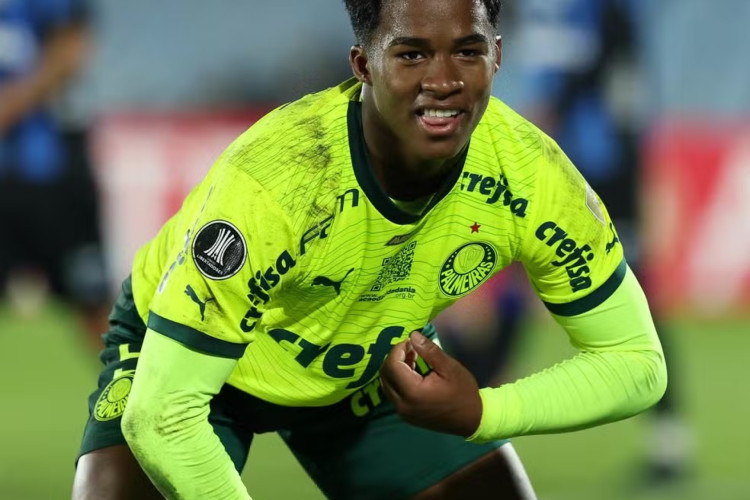 O Palmeiras vai enfrentar o Athletico-PR: veja onde assistir ao jogo do Brasileirão