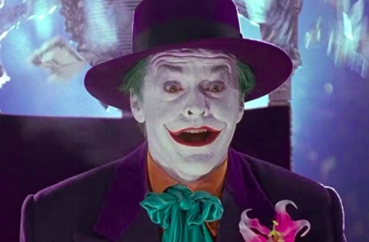 O filme que rendeu essa bolada para o ator foi o clássico Batman, de 1989, dirigido por Tim Burton. Segundo estimativas, o astro teria recebido US$ 90 milhões (aproximadamente R$ 457,48 milhões hoje em dia) para interpretar o vilão Coringa.