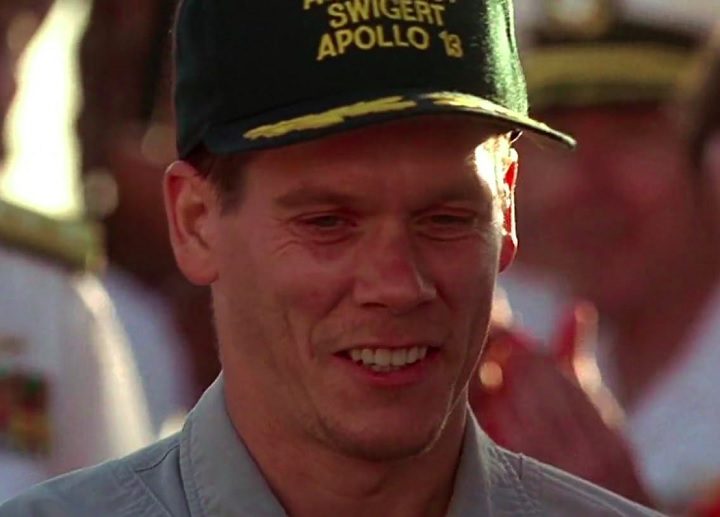 Durante os anos 1990, Bacon se destacou atuando em filmes elogiados pela crítica como Alguns Homens Bons (1992) e o drama histórico Apollo 13 (1995).