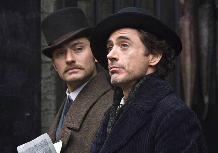 Além do MCU, Downey Jr. também participou de outros filmes de sucesso, como Boa Noite e Boa Sorte  (2005), Zodíaco (2007), Sherlock Holmes (2009), O Solista (2009) e Sherlock Holmes: O Jogo de Sombras (2011).