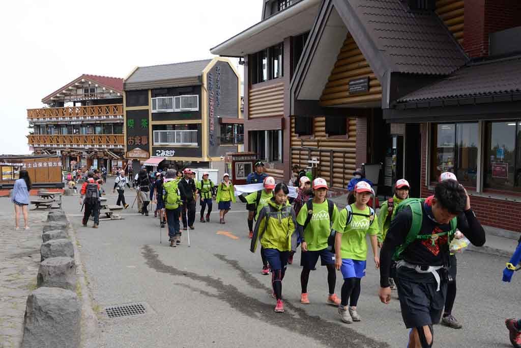 O local do Patrimônio Mundial Cultural reconhecido pela UNESCO compreende 25 áreas separadas, incluindo os Cinco Lagos de Fuji , o Santuário Sengen-jinja, Oshino Hakkai  e o Pinheiral Miho-no-Matsubara