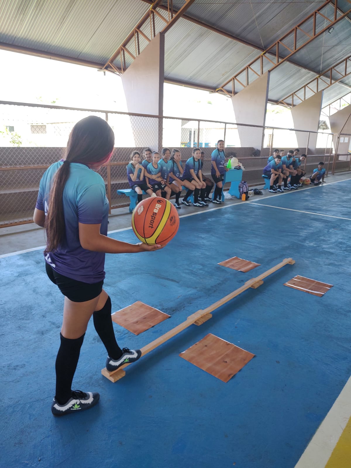 Com mais de 17 anos de história, a instituição idealizada por atletas e entusiastas do esporte já beneficiou mais de 50 mil crianças e adolescentes. A instituição possui mais de 100 colaboradores distribuídos entre os escritórios de Belo Horizonte, Lauro 