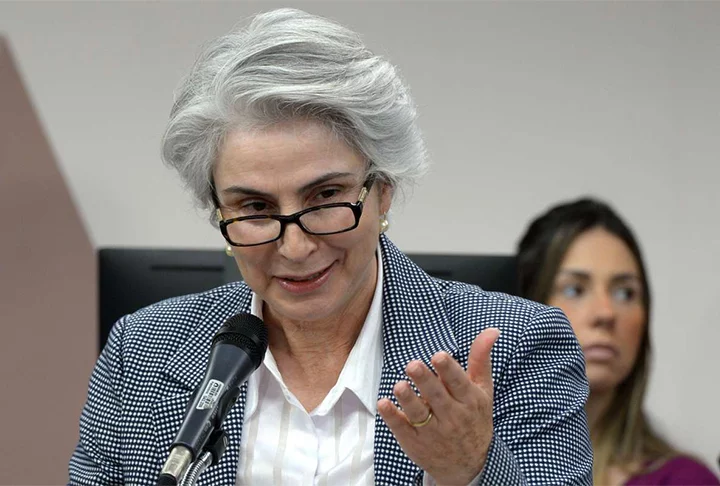 A Secretaria de Agricultura, Pecuária e Abastecimento de Minas Gerais informou que a cachaça é produzida no estado desde a época colonial. Uma tradição. 