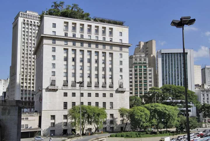 A Prefeitura de São Paulo informou que o contrato relativo aos semáforos tem um custo de R$ 1,12 bilhão (período de 60 meses).