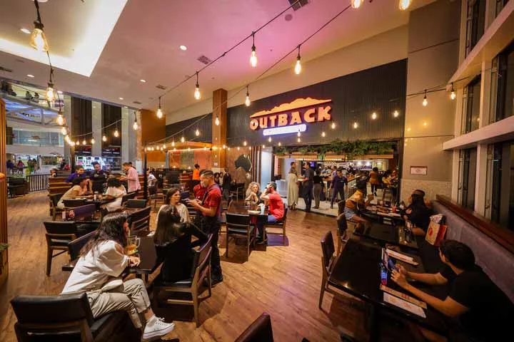 Reportagem do The Washington Post de agosto de 2023 causou surpresa nos americanos ao destacar em seu texto “Outback Steakhouse nasceu nos Estados Unidos, mas nenhum lugar o ama como o Brasil”. 
