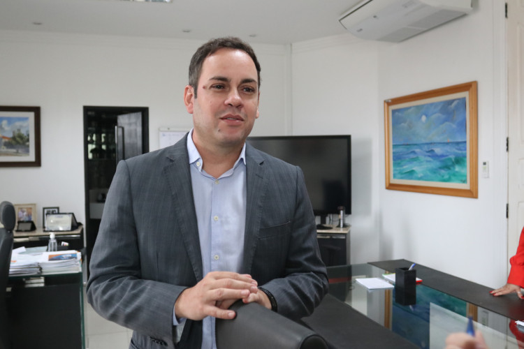 O titular da Sefaz-CE,Fabr&iacute;zio Gomes, diz que o objetivo do Refis &eacute; estimular a economia, preservar empregos e fortalecer a arrecada&ccedil;&atilde;o estadual. (Foto: F&Aacute;BIO LIMA)