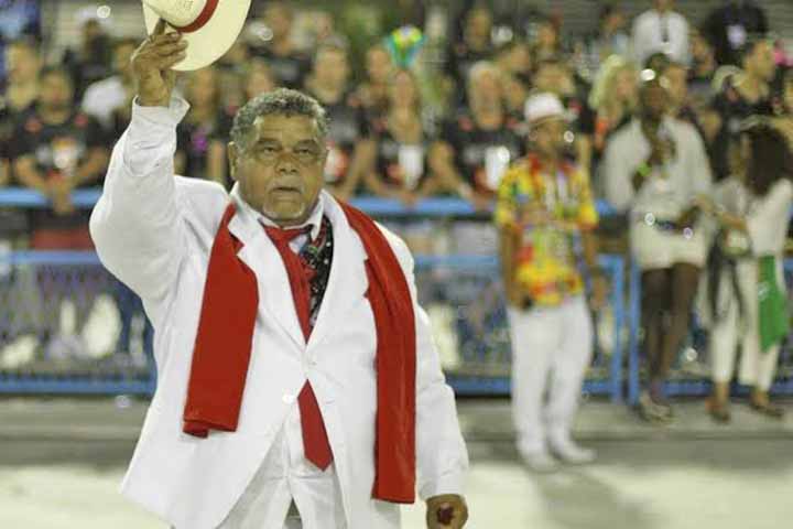 No carnaval paulistano foi campeão do Grupo Especial, dando à Águia seu primeiro título, ao lado do carnavalesco Sidney França. Já no carnaval carioca, foi rebaixado pela primeira vez com a União da Ilha. 
