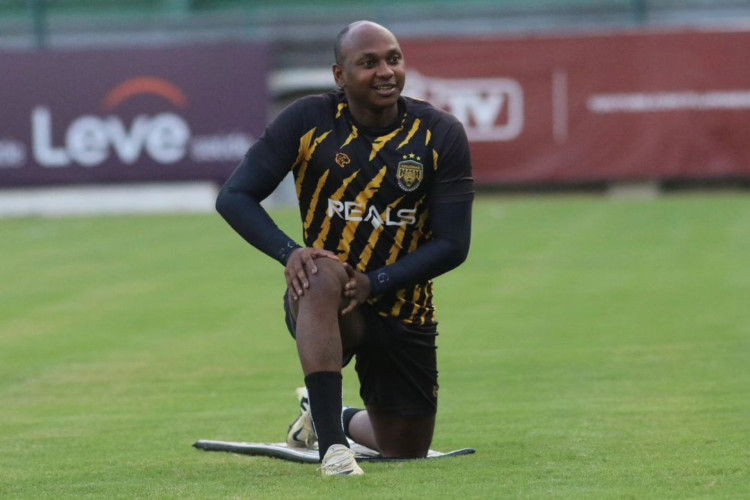 O atacante Sassá não viajou para Fortaleza e desfalca o Amazonas contra o Ceará