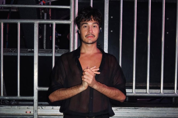 Tiago Iorc lança de surpresa seu novo álbum de estúdio