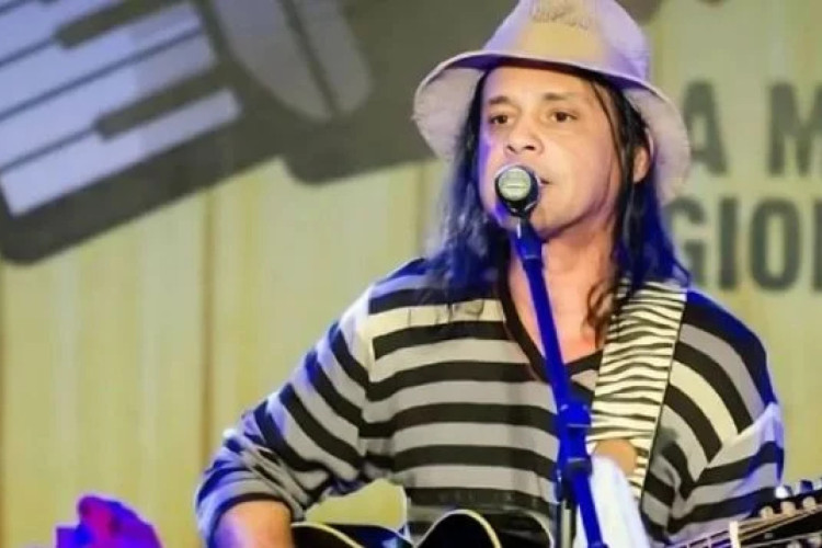 Fundador e ex-vocalista do Chiclete com Banana, Missinho morreu aos 64 anos de idade