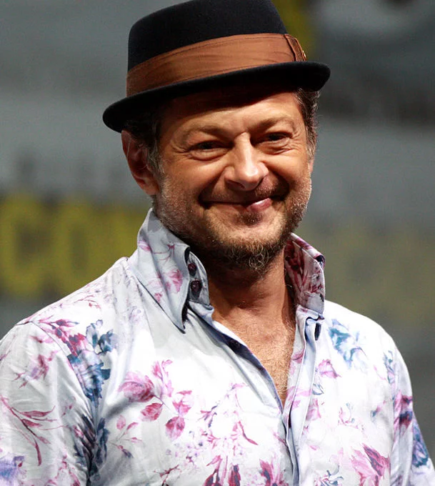 Ele fez sua estreia na série de comédia The New Statesman, que foi ao ar de 1987 a 1994.