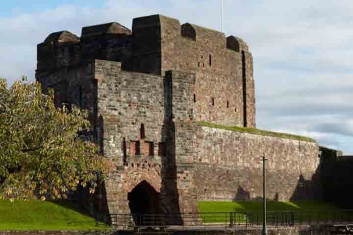 Restauradores de castelos - São especialistas na conservação desses patrimônios medievais em diversos países da Europa. O Velho Continente possui muitos castelos que são parte integrante de sua herança histórica, algo que não existe no Brasil.