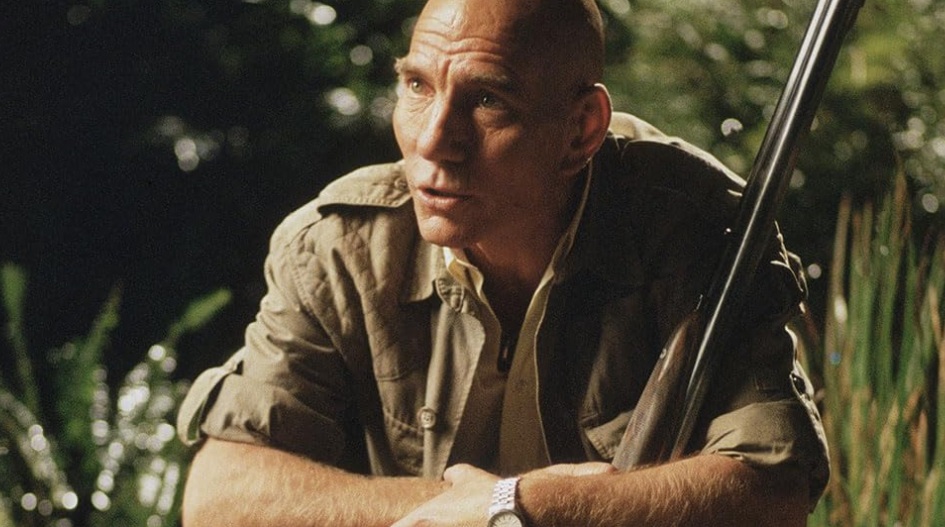 Em janeiro de 2011, aos 64 anos, Pete Postlethwaite morreu de câncer pancreático. O ator interpretou Roland Tembo, em Jurassic Park: O Mundo Perdido. 