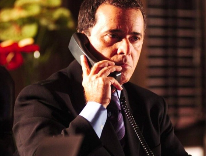 Tony Ramos já demonstrava interesse pela arte desde muito cedo, tendo tido sua carreira no teatro amador ainda na década de 1960.