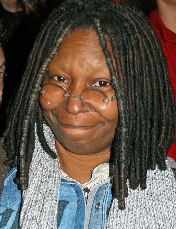 WHOOPI GOLDBERG - Atriz, comediante, cantora, dubladora, apresentadora e ativista americana, nascida em Nova York em 13/11/1955