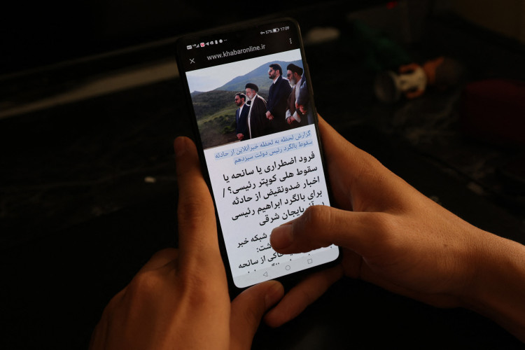 Um helicóptero do comboio do presidente iraniano envolveu-se num 