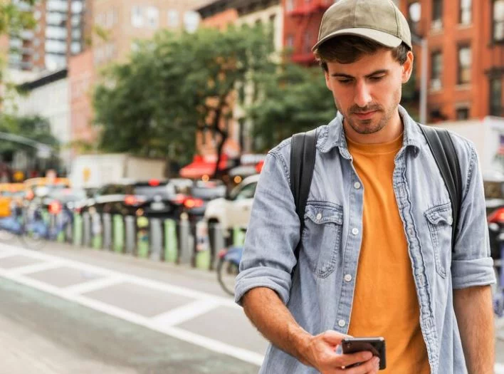 8 - Evite usar chapéu e boné por muito tempo 