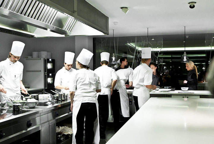 Na Dinamarca, as pessoas trabalham, em média, 32,5 horas por semana. 