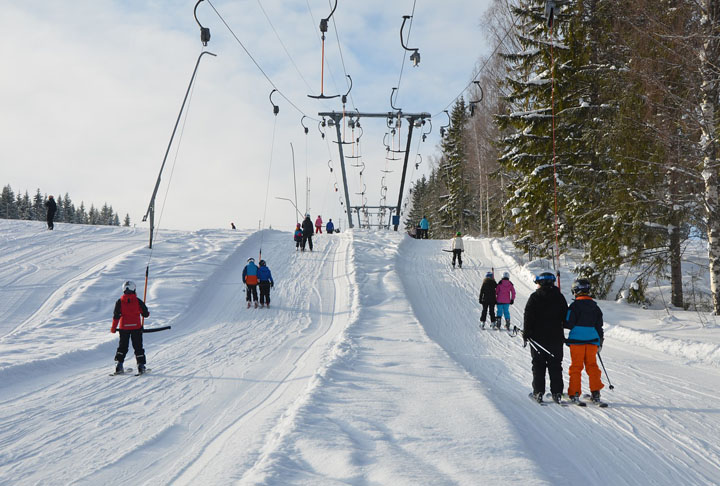Suécia - Capital Estocolmo: 976 mil habitantes