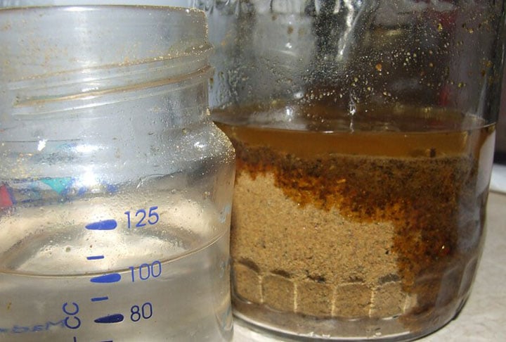 Comumente utilizado para doenças respiratórias, como gripes, resfriados e dor de garganta, a própolis tem propriedades conhecidas, como anti-inflamatória, antibacteriana, antiviral e antifúngica. Além disso, pode atuar como cicatrizante, anestésico e esti