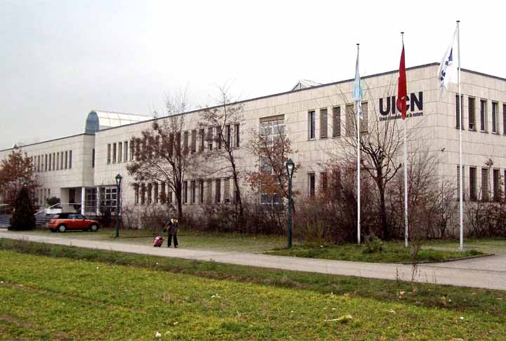 A UICN fornece às organizações públicas, privadas e não governamentais o conhecimento, as ferramentas e os projetos que permitem que as sociedades, as economias e a natureza prosperem juntas. Estes incluem dados, avaliações e análises, padrões confiáveis,