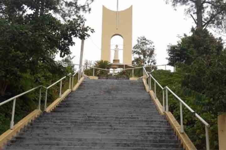 Localizado na região central do Rio Grande do Sul, o Geoparque Quarta Colônia é formado por nove municípios: Agudo, Dona Francisca, Faxinal do Soturno, Ivorá, Nova Palma, Pinhal Grande, Restinga Seca, São João do Polêsine e Silveira Martins.