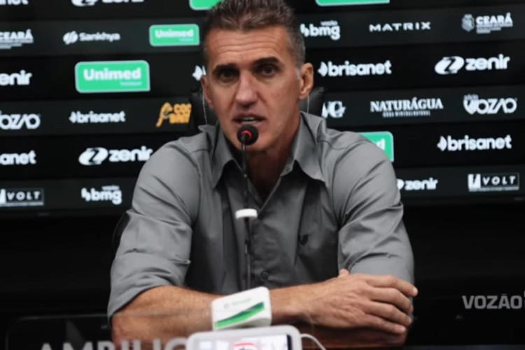 Vagner Mancini exaltou a disciplina da equipe mista no empate contra o Operário.