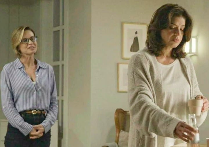 Em 2023, ela atuou na pele da Drª. Lígia Carvalho em Elas Por Elas.