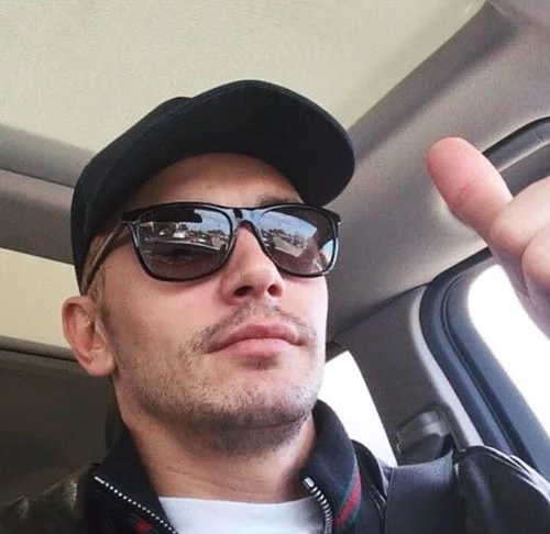 “No decorrer da minha trajetória como professor, eu dormi com alunas, e isso foi errado. Acho que eu pensava: 'se isso é consensual, acho que está tudo bem. Somos todos adultos, então…'”, disse Franco, na época.