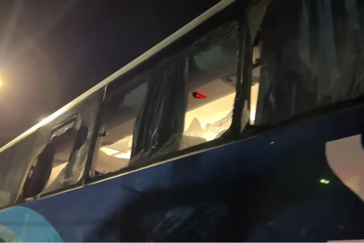 Onibus do Fortaleza sofreu atentado em Recife no último dia 22 de fevereiro 