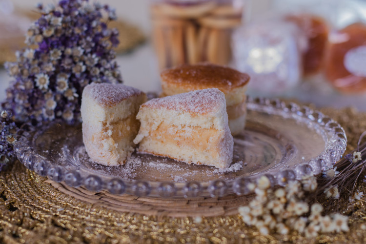 Dona Célia Bezerra, uma das precursoras 
na fabricação e venda dos bem-casados no Ceará