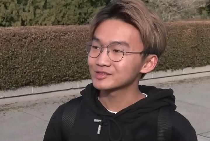 Nele, o jovem explica que se optasse por morar em Vancouver, teria que desembolsar cerca de 2.500 dólares mensais apenas com aluguel.