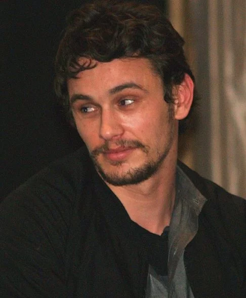 Conhecido por suas performances no cinema, televisão e teatro, Franco já cresceu interessado em atuação e frequentou a Escola de Artes Cinematográficas da Universidade da Califórnia em Los Angeles (UCLA).