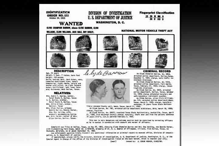 Foram anos com assassinatos de civis e policiais, assim como assaltos a bancos, lojas e postos de gasolina. Isso tudo até serem mortos em uma emboscada, depois de uma longa caçada, em uma estrada deserta perto de Bienville Parishem, no estado de Louisiana, no dia 23 de maio de 1934.