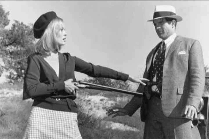 O filme recebeu o Oscar de Melhor Atriz Coadjuvante (Estelle Parsons ) e Melhor Fotografia (Burnett Guffey). Foi classificado em 27º lugar na lista de 1998 do American Film Institute dos 100 maiores filmes americanos de todos os tempos e 42º em sua lista de 2007.