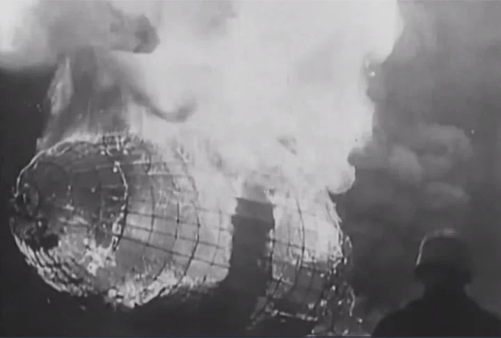 A causa exata do incêndio nunca foi totalmente desvendada, mas havia algumas hipóteses; são elas: