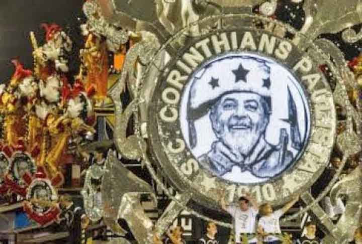 GAVIÕES DA FIEL - Fundada em 1 de julho de 1969, tem as cores preto e branco, que são as mesmas do Corinthians, já que é a escola dos torcedores do Timão. 