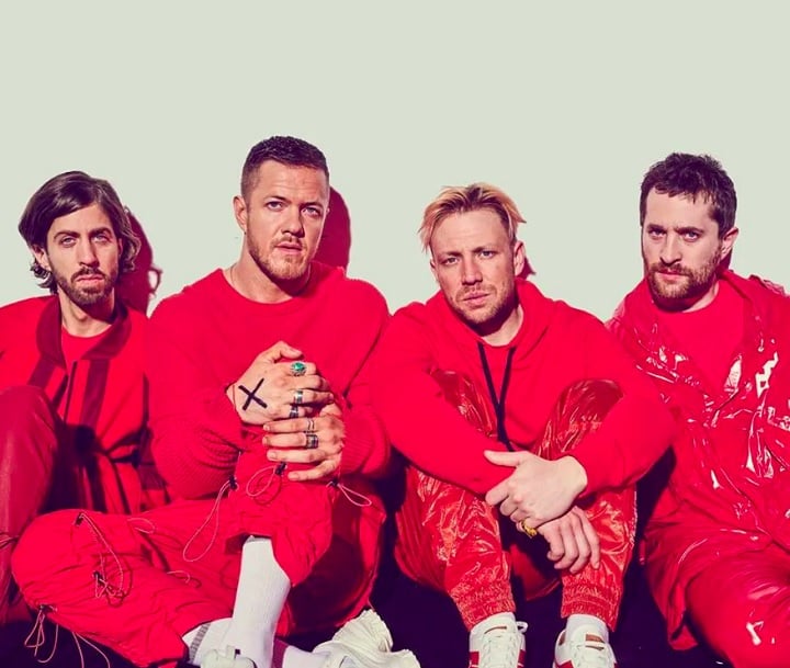 A banda já vendeu mais de 20 milhões de álbuns e 35 milhões de singles em todo o mundo.