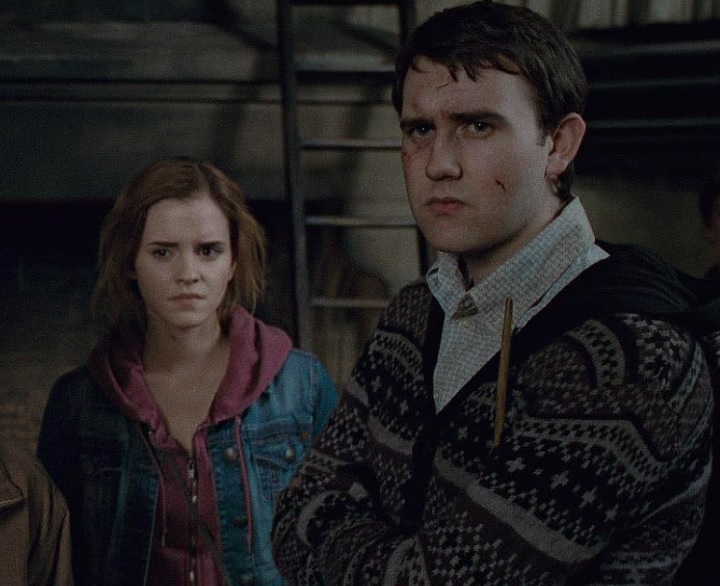 Matthew Lewis: Durante um jogo entre Brasil e Argentina, em 2021, o ator que interpreta Neville Longbottom na franquia Harry Potter disse que Neymar era patético e ficou feliz com a vitória dos hermanos.