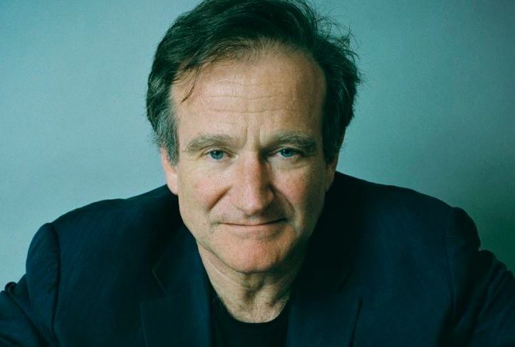 O ator, que faleceu em 2014, sugeriu na época que a cidade brasileira só venceu porque, enquanto Chicago enviou Oprah Winfrey e Michelle Obama, o Brasil mandou 50 strippers e cocaína. É...