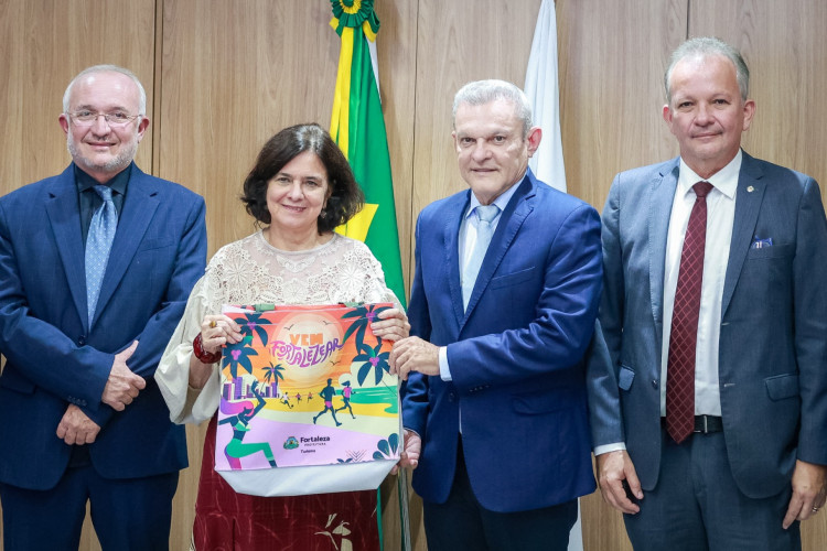 Sarto participou de reuniões com a ministra da Saúde, Nísia Trindade, a ministra da Gestão e da Inovação em Serviços Públicos, Esther Dweck, e com o ministro da Previdência Social, Carlos Lupi
