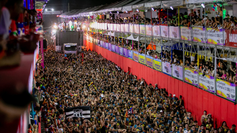 Fortal 2025 adota revista reversa na saída para reforçar combate a furtos de celulares