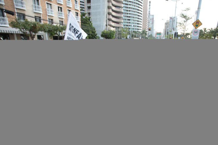 FORTALEZA, CEARÁ, BRASIL,26.05.2024: Marcha da maconha pela Av. beira mar.
