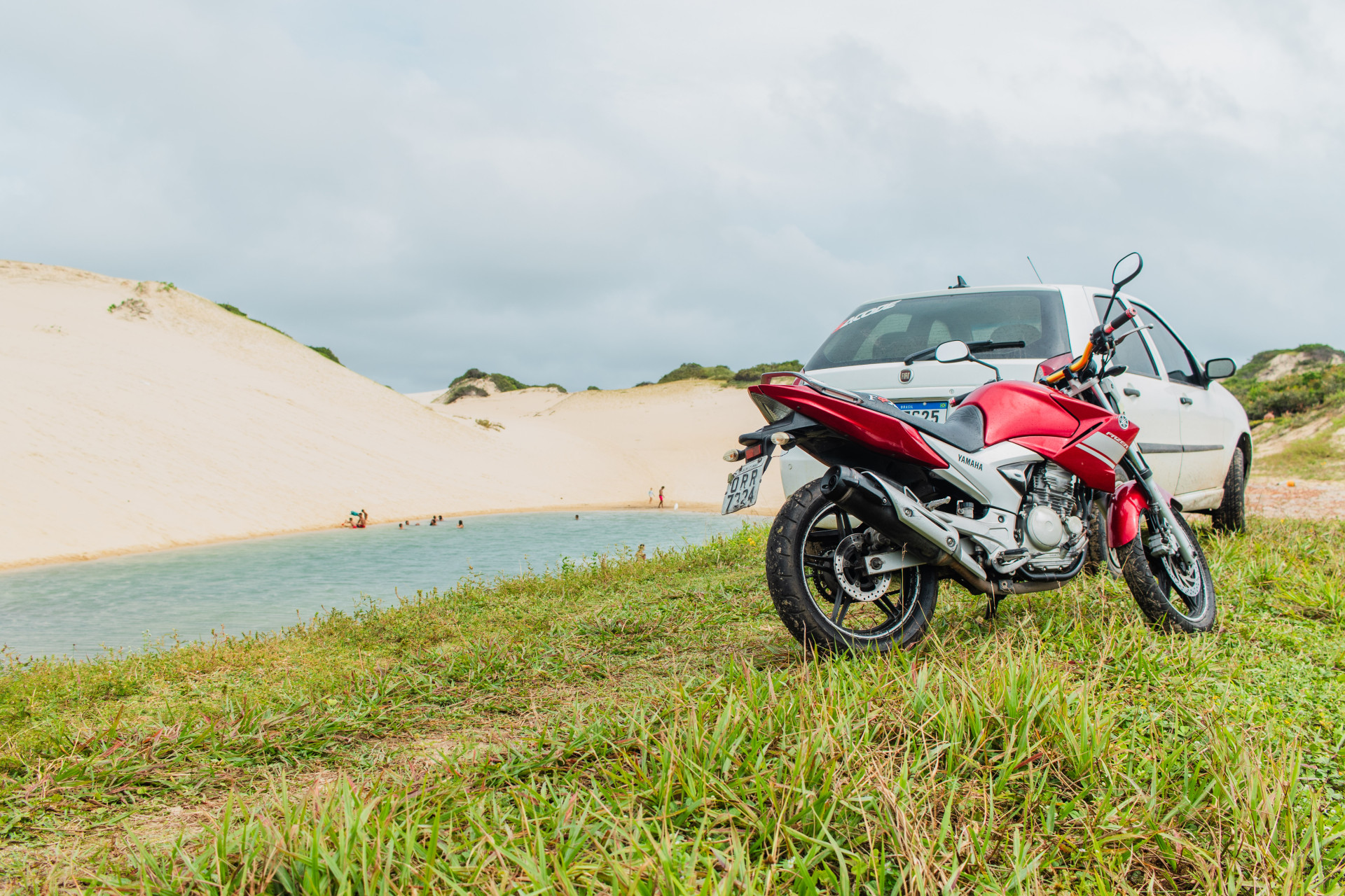 Circulação de veículos é ilegal e a multa pode chegar até R$ 5 mil aos condutores autuados