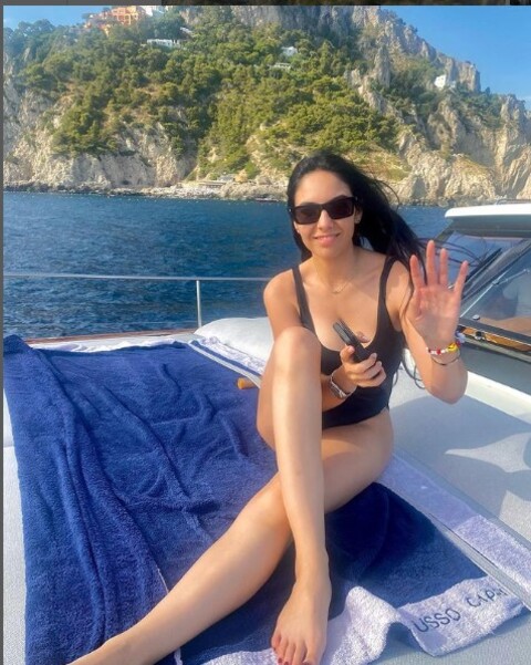 O site TMZ noticiou que, ao saber da gravidez da namorada, o ator pediu que fosse feito um teste de paternidade por considerar que seus problemas médicos normalmente impediriam um homem de engravidar uma mulher. O teste confirmou que ele é pai da criança. 