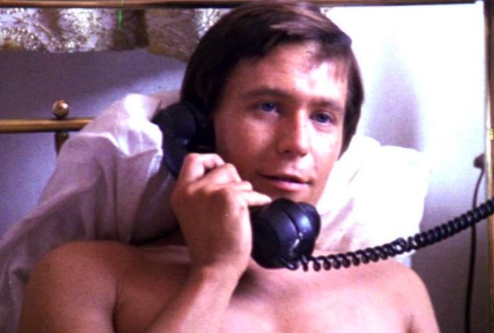 Ao longo dos anos 1980, Oldman foi ganhando destaque em papéis diferentes, como em Sid e Nancy: O Amor Mata (1986) e O Amor Não Tem Sexo (1987), que lhe rendeu sua primeira indicação ao BAFTA de Melhor Ator.