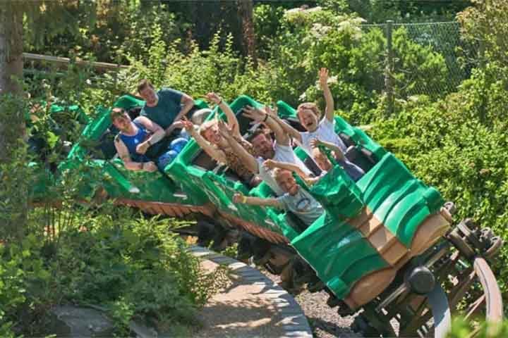 Além do parque original na Dinamarca, há Legolands em outros sete países: Estados Unidos (Flórida, Califórnia e Nova York), Malásia, Emirados Árabes, Inglaterra, Alemanha, Japão e Coreia do Sul. 

