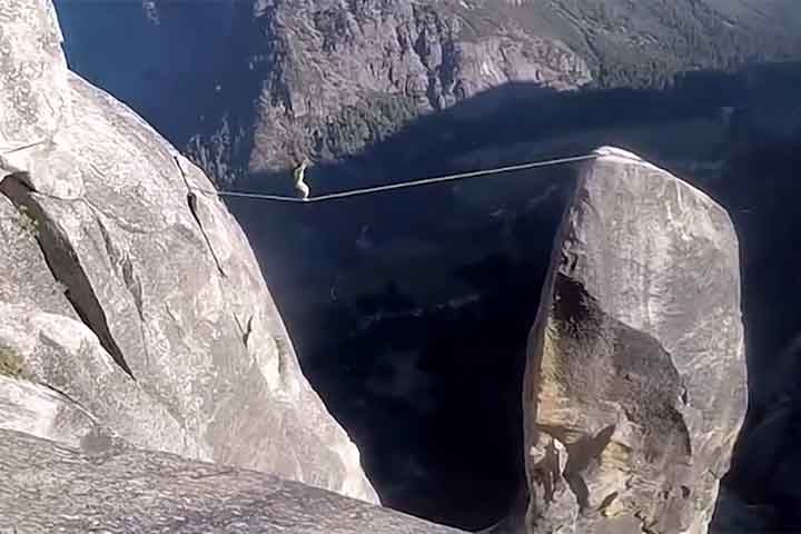 “O free solo é para mim algo bem pessoal e não quero incentivar ninguém a fazer, nem perder a minha vida. Só quero viver cada dia mais para realizar mais e mais sonhos”, escreveu o atleta em suas redes.