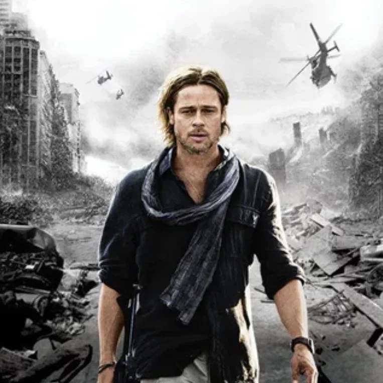 Com uma vasta filmografia, Brad Pitt estrelou filmes históricos como Clube da luta, O curioso caso de Benjamin Button e Bastardos Inglórios, além de blockbusters, como Sr. & Sra. Smith, Se7en - Os sete crimes capitais, Guerra Mundial Z, Encontro marcado  e Era uma vez em...Hollywood. 